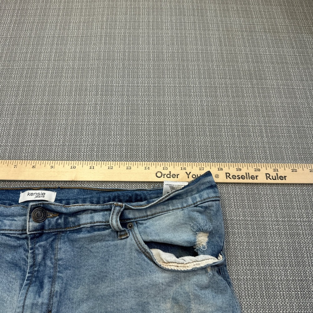 Kensie Jeans Cuffed Denim Shorts size 14 / 32 Light Washed Distressed Summer - Picture 6 of 9